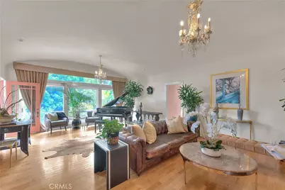 1641 N Crescent Heights, Los Angeles, CA 90069 - Photo 12