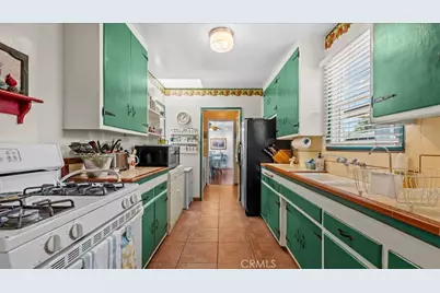739 W E Street, Ontario, CA 91762 - Photo 14