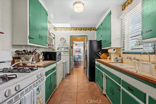 739 W E St, Ontario, CA 91762 - Photo 14