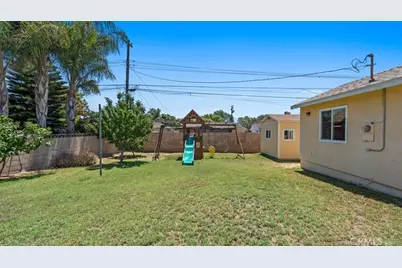 739 W E Street, Ontario, CA 91762 - Photo 30