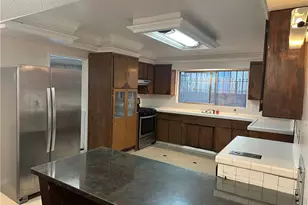 3241 Santa Ana, Huntington Park, CA 90255 - Photo 4