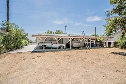 19384 El Rivino Road, Bloomington, CA 92509 - Photo 22