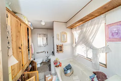 19384 El Rivino Road, Bloomington, CA 92509 - Photo 18