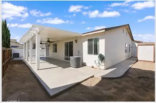 8935 Hydrangea, Hesperia, CA 92344 - Photo 32