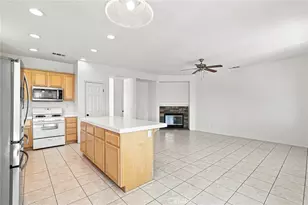 8935 Hydrangea, Hesperia, CA 92344 - Photo 14