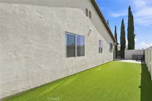 8935 Hydrangea, Hesperia, CA 92344 - Photo 30