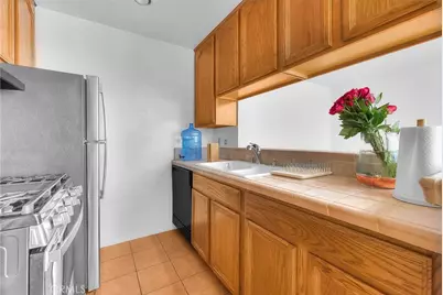 5700 Etiwanda #212, Tarzana, CA 91356 - Photo 16