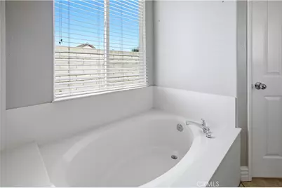 30365 Glen Ellen Circle, Murrieta, CA 92563 - Photo 36