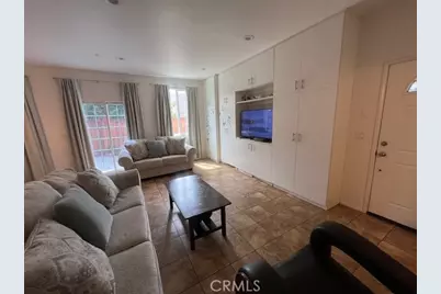 13280 Dronfield Avenue #19, Sylmar, CA 91342 - Photo 4