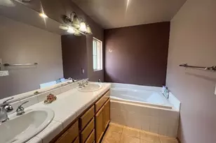 13280 Dronfield Ave, Sylmar, CA 91342 - Photo 10