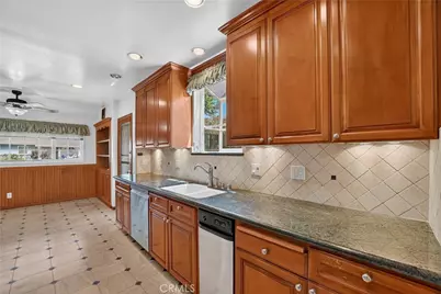 742 Irving, Burbank, CA 91504 - Photo 18