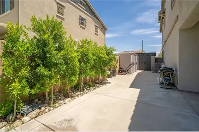 5960 Brown Court, Fontana, CA 92336 - Photo 42