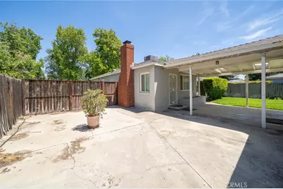 695 N Laurel Avenue, Upland, CA 91786 - Photo 36
