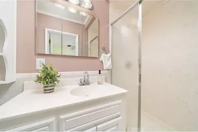 695 N Laurel Avenue, Upland, CA 91786 - Photo 26