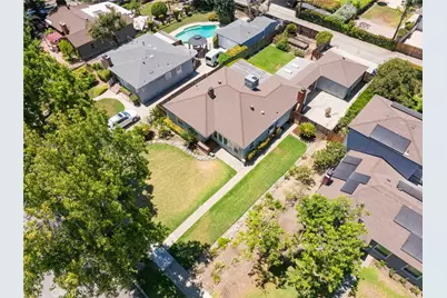 695 N Laurel Avenue, Upland, CA 91786 - Photo 44