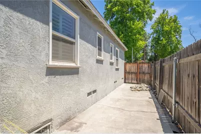 695 N Laurel Avenue, Upland, CA 91786 - Photo 40