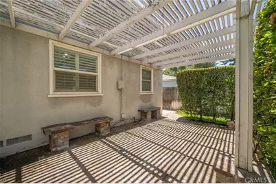 695 N Laurel Avenue, Upland, CA 91786 - Photo 38