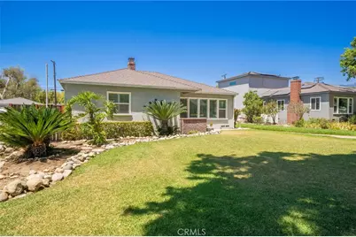 695 N Laurel Avenue, Upland, CA 91786 - Photo 2