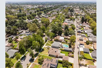 695 N Laurel Avenue, Upland, CA 91786 - Photo 54