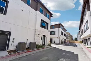 9548 Hannah Wy, Riverside, CA 92503 - Photo 12