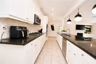 2750 Kings Cyn Dr, Jurupa Valley, CA 92509 - Photo 12
