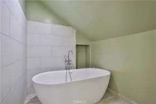 846 W 10th St, Claremont, CA 91711 - Photo 28
