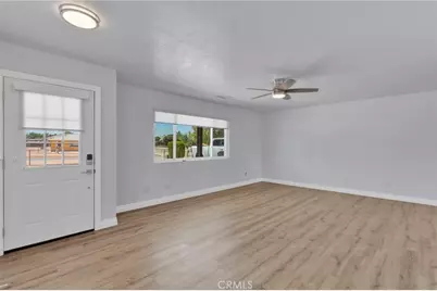 8333 Corona Avenue, Hesperia, CA 92345 - Photo 10