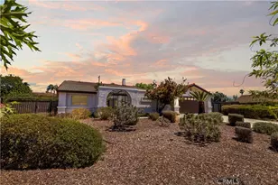 208 Armstrong, Claremont, CA 91711 - Photo 2