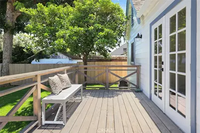 240 S Vinedo Avenue, Pasadena, CA 91107 - Photo 32