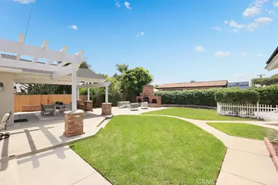 403 S Valley Center Avenue, Glendora, CA 91741 - Photo 20