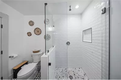 3858 S Hobart Boulevard, Los Angeles, CA 90062 - Photo 18