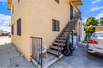 1741 61st Street, Los Angeles, CA 90001 - Photo 6