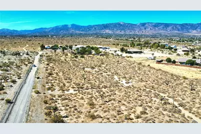 1 Evergreen Road, Pinon Hills, CA 92372 - Photo 12