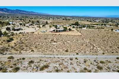 1 Evergreen Road, Pinon Hills, CA 92372 - Photo 4