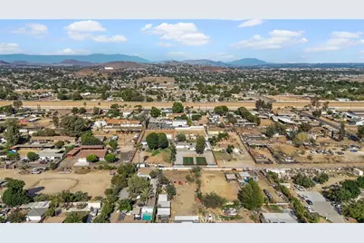 5736 Country Lane, Jurupa Valley, CA 91752 - Photo 56