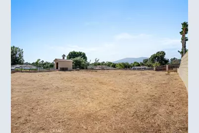 5736 Country Lane, Jurupa Valley, CA 91752 - Photo 38