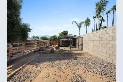 5736 Country Lane, Jurupa Valley, CA 91752 - Photo 36