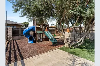 5736 Country Lane, Jurupa Valley, CA 91752 - Photo 32