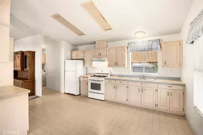 929 E Foothill #106, Upland, CA 91786 - Photo 14
