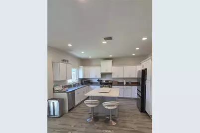 11739 Thorson Avenue, Lynwood, CA 90262 - Photo 2