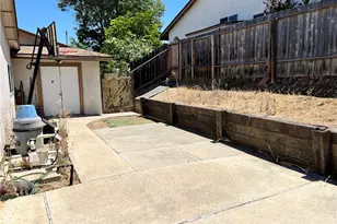 2302 Avenida Del Vista, Corona, CA 92882 - Photo 8