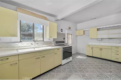 743 Arliss Street, Riverside, CA 92507 - Photo 4