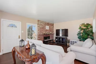 943 E Olive, Pomona, CA 91766 - Photo 6