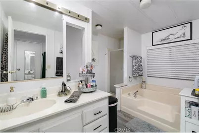 13381 Magnolia #108, Corona, CA 92879 - Photo 12