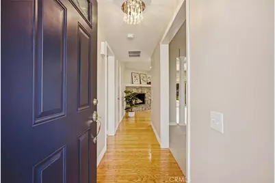 1034 N Soldano, Azusa, CA 91702 - Photo 6