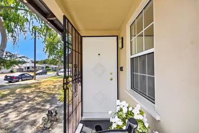 837 N 10th Avenue, Upland, CA 91786 - Photo 4
