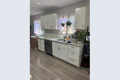 1537 W 60th, Los Angeles, CA 90047 - Photo 4
