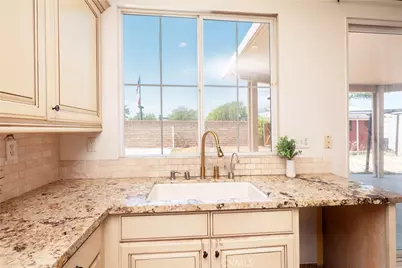 5764 Riverwood, Fontana, CA 92336 - Photo 10
