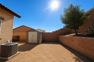 11879 Kirkston, Victorville, CA 92392 - Photo 24