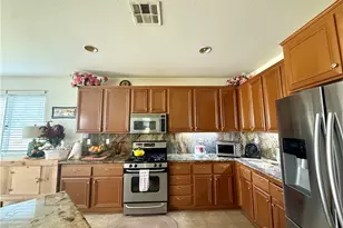 1592 Flora, Beaumont, CA 92223 - Photo 10